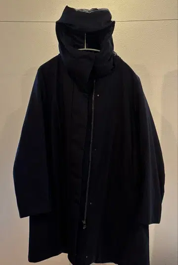 새상품급 [클리닝 완료] 유니클로 하이브리드 다운 코트