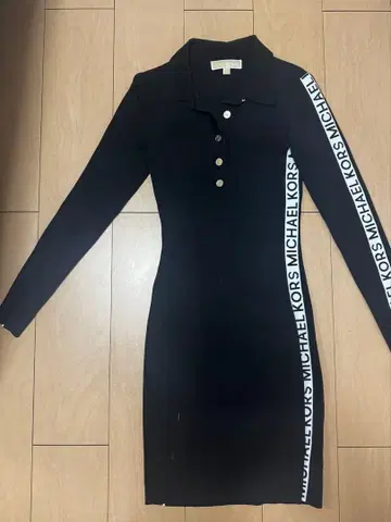 MICHAEL KORS 블랙 니트 원피스
