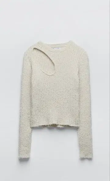 ZARA 아이보리 한쪽 어깨 오픈 니트 스웨터