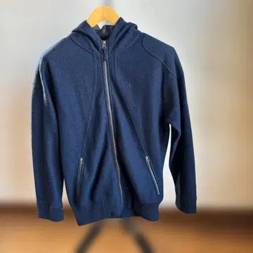 FRENCH CONNECTION 네이비 후드 부착 후드티