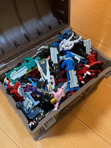 슈퍼전대 히어로 피규어 트렁크형 박스