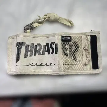 전시품 깨끗함 트레셔 THRASHER 접이식 지갑 아이보리 스케이트