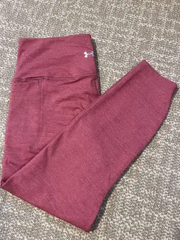 언더 아머 버건디 레깅스