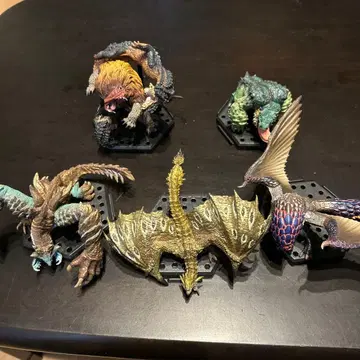 CFB 스탠다드 모델 몬헌 피규어 묶음 판매 세트