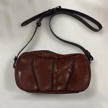 UNISONDEPT. 유니즌뎁트 가죽 가방 숄더백