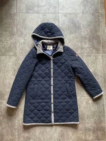 AIGLE 에이글 네이비 퀼팅 자켓 후드 탈부착 가능