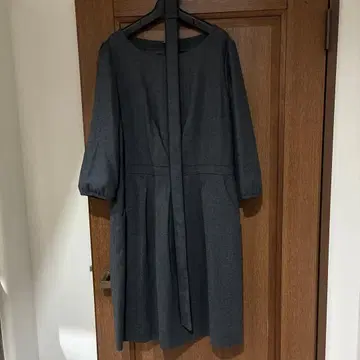 울 100% 심플 그레이 원피스