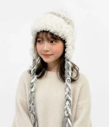 [ HIKA ] 귀도리 포함 보더 니트 CAP