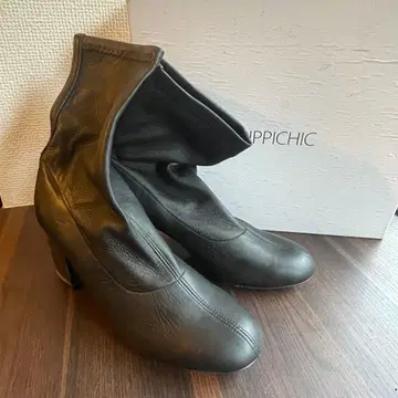 PIPPICHIC 블랙 가죽 부츠 38 사이즈