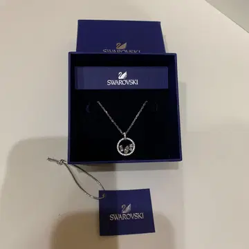 Swarovski 크리스탈 원형 펜던트 목걸이