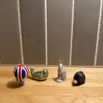 리사 라르손 가챠 4세트