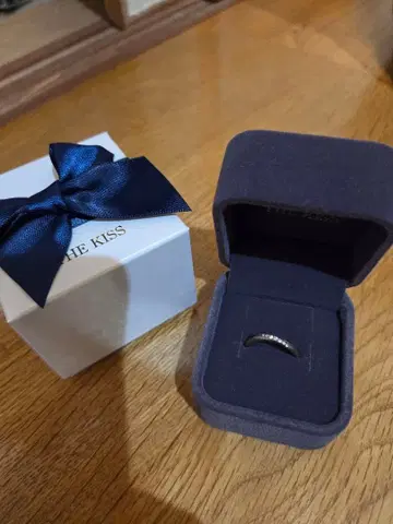THE KISS 심플 반지