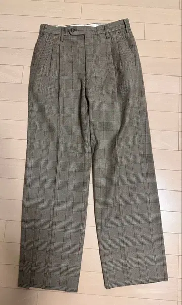 체크 무늬 더블 플리츠 슬랙스