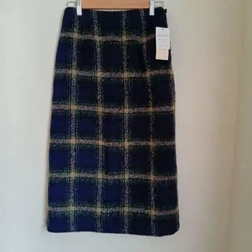 미사용 새상품 grove 체크 무늬 타이트 스커트