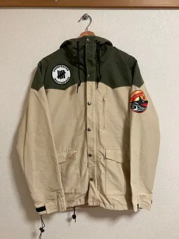 UNDEFEATED x MASTER PIECE 마운틴 후드티