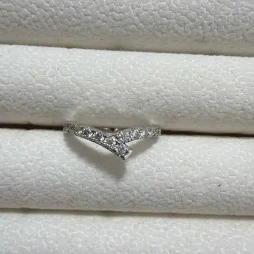 V자형 리본 밴딩 s925 반지 모이사나이트