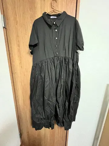 PUNYUS 반팔 셔츠 원피스 블랙 사이즈 4