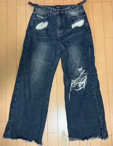 데미지 가공 다크 블루 와이드 레그 데님