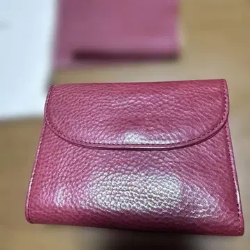 kissora 이단 접이식 지갑