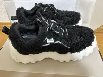 MAISON MAVERICK PRESENTS 통굽 스니커즈 보아 L