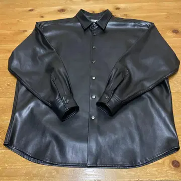 SOFTHYPHEN 가죽풍 셔츠 자켓 소프트하이픈