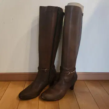 천연 가죽 브라운 가죽 롱 부츠 중간 굽