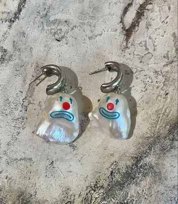 JIWINAIA 펄 유령 귀걸이