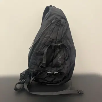 Patagonia 블랙 슬링백