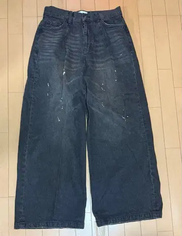 CAMPHOR WOOD 다크 그레이 와이드 레그 데님