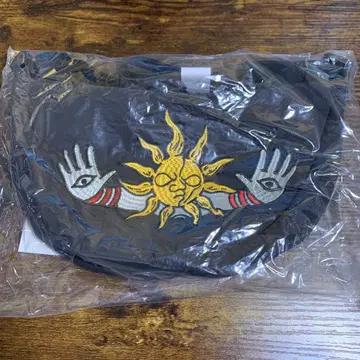 타로맨 TAROMAN 숄더백 만박 대폭발 자수