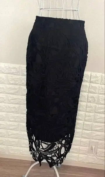Feerichelu 블랙 레이스 타이트 스커트 M 사이즈