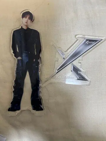 오자키 타쿠미 아크릴 스탠드