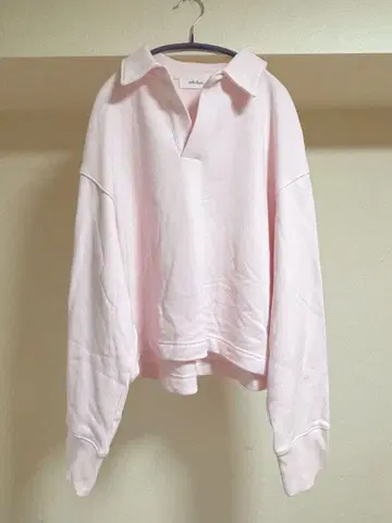 핑크 폴로 셔츠 스타일 긴팔 트레이닝복