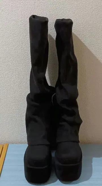 EMODA 에모다 루즈 플레어 커버 핏 부츠 새상품 M 블랙