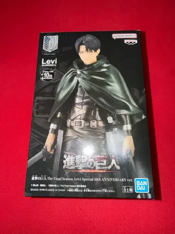 진격의 거인 리바이 10주년 특별판 피규어