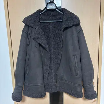 [LOWRYS FARM] 무스탕 코트