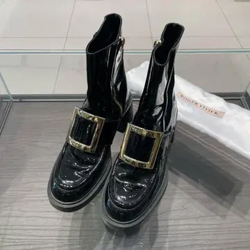 VIVIER 에나멜 블랙 숏부츠