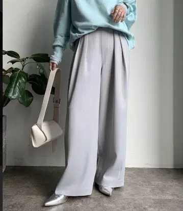 DouDou 핀스트라이프 턱 와이드 팬츠 라이트 그레이/PS