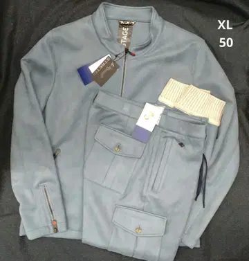 G-STAGE 라이트 블루 집업 자켓과 팬츠