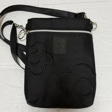 MARY QUANT (마리퀀트) 숄더 파우치 스마트폰 숄더