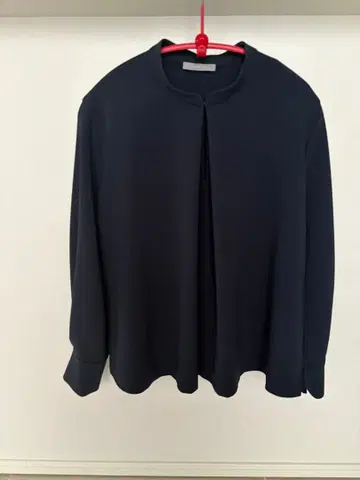 theory luxe 네이비 블라우스 사이즈 S32