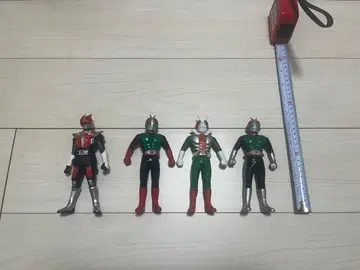 가면라이더 피규어 4체 세트