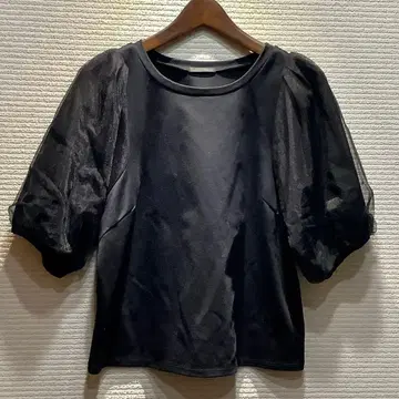 투 비 시크 TO BE CHIC 소매 레이스 티셔츠 40