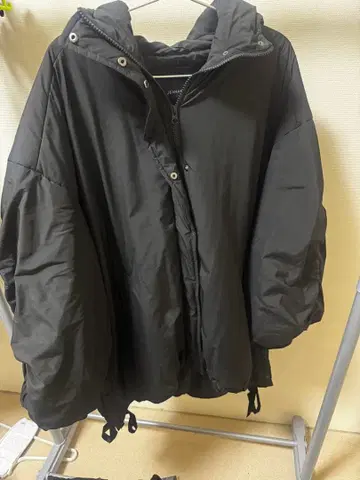 JEANASIS 몬스터 후드티 코트