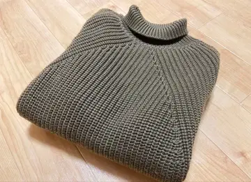 바토너 BATONER 시그니처 터틀넥 스웨터