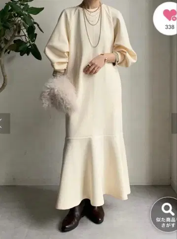 아이보리 플레어 실루엣 롱 원피스 F 사이즈