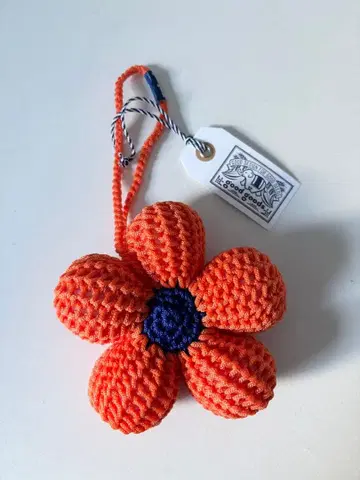 [ 새상품 ] goodgoods 플라워 백참 SnowMan 무카이 코지