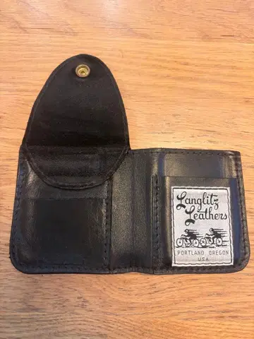 랑그리츠 가죽 지갑