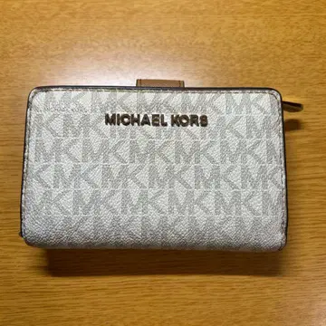 MICHAEL KORS 접이식 지갑 모노그램