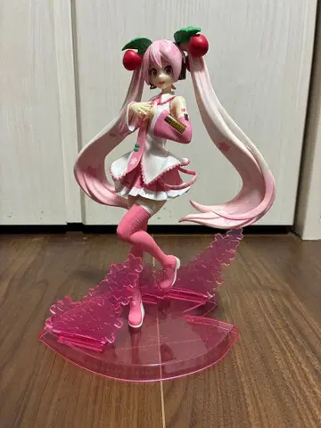 벚꽃 미쿠 피규어